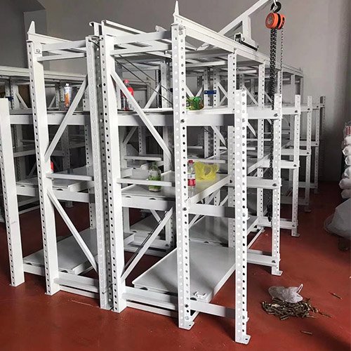  磨具