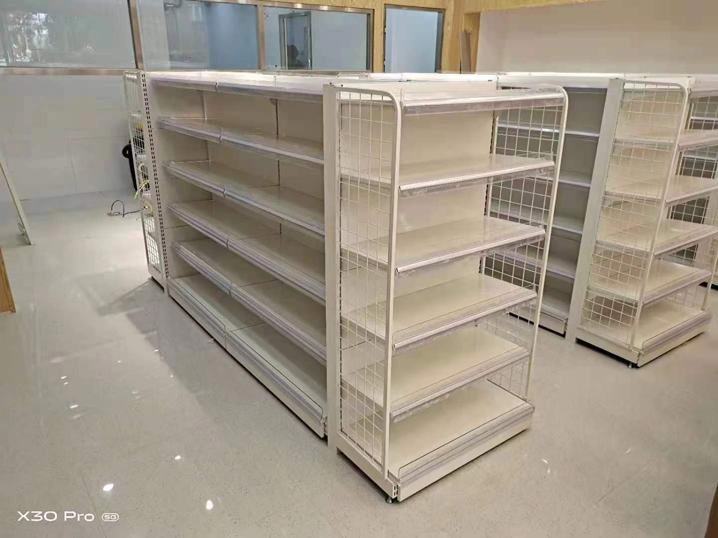 超市货架